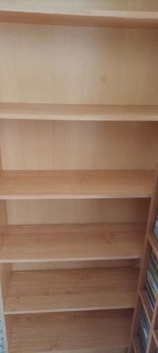 Estantería de madera para libros