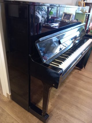 Piano Acústico Vertical Yamaha U1 H