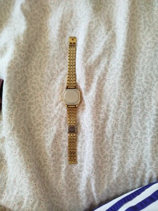 Reloj Casio Dorado