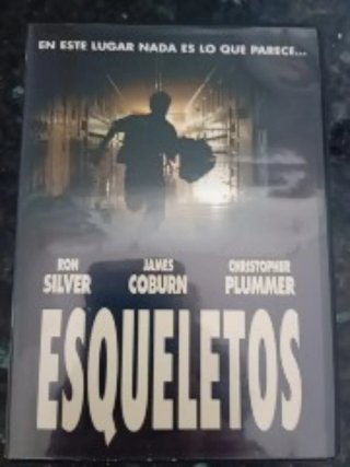 DVD Esqueletos (Suspense/Terror)