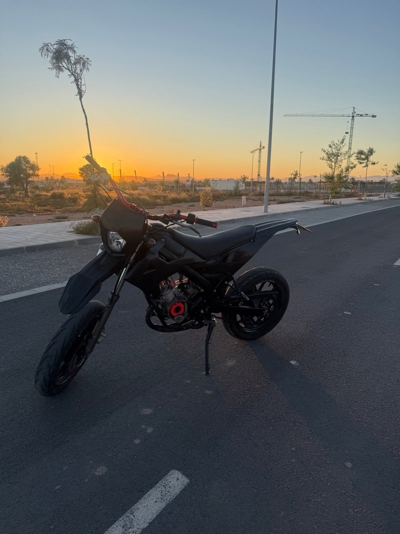 Rieju MRT 50 Enduro Negra