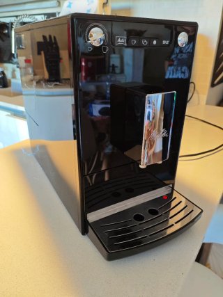 Macchina Caffè in grani Melitta Solo Nera lucido