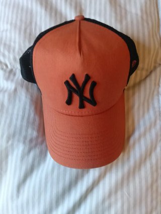 Gorra New Era NY Naranja y Negra