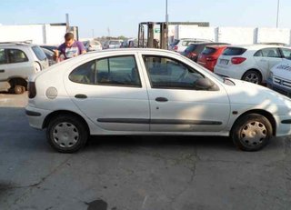 Renault 964123 motor arranque m002t48381 megane i