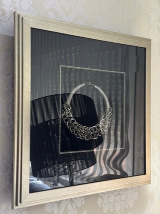 Cuadro decorativo dorado y plateado