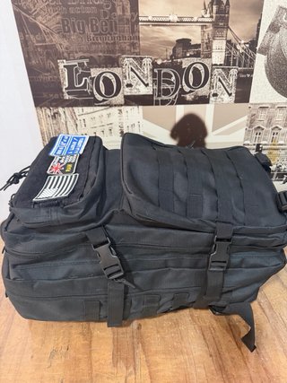 Mochila Táctica Militar Trekking Negra 50L.