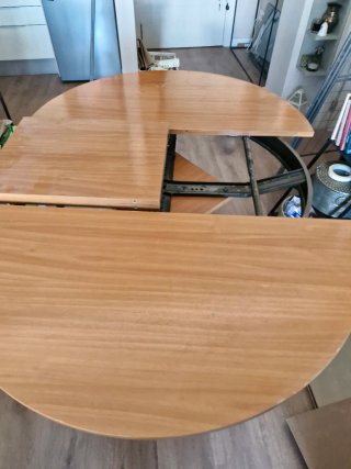 Mesa de comedor extensible de madera