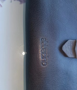 Cartera de piel Abbacino
