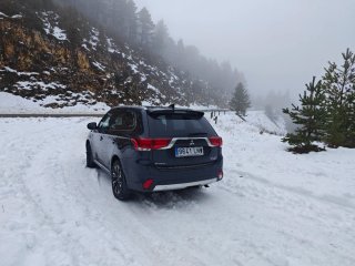 Mitsubishi Outlander 2016