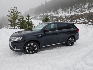 Mitsubishi Outlander 2016