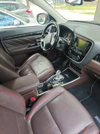 Mitsubishi Outlander 2016
