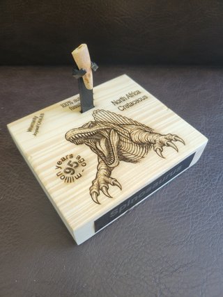 Expositor Fósil Dinosaurio Spinosaurus