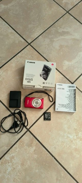 Canon IXUS Fotocamera Digitale Rossa