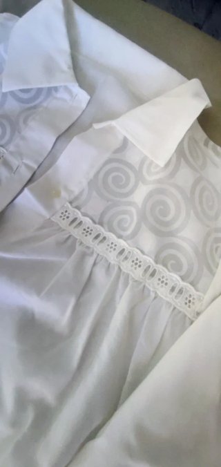 Camisón blanco con encaje