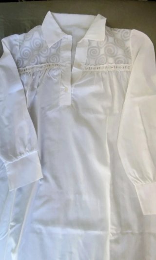 Camisón blanco con encaje