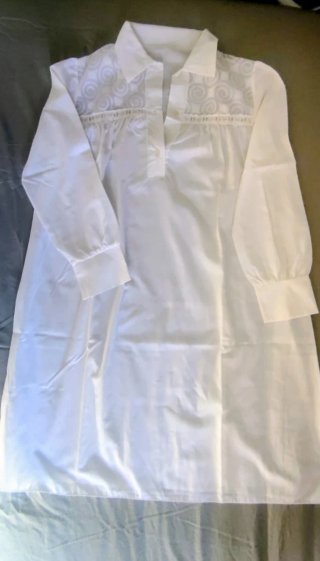 Camisón blanco con encaje