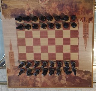 Juego de ajedrez completo con tablero.