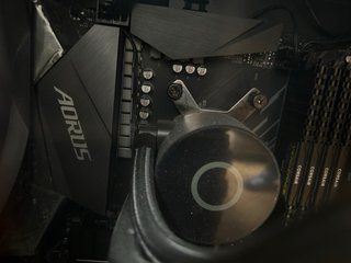PC Gama alta RTX 5060 8 GB GDDR7, Ryzen 9, 32 RAM