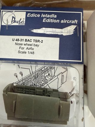 Maqueta Airfix BAC TSR-2 1:48 Edición lim extras