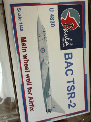 Maqueta Airfix BAC TSR-2 1:48 Edición lim extras