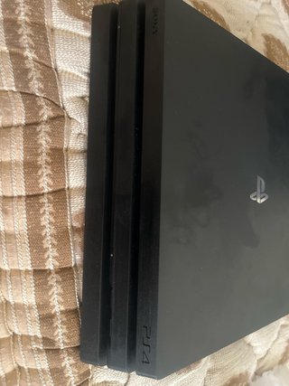 Ps4 Pro + Mando + Cables