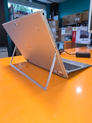 HP Elite X2 i5 8265U 250GB SSD 16GB RAM