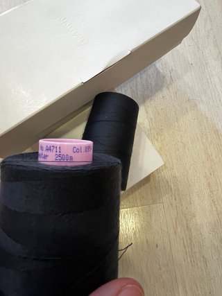 Bobina Hilo Poliéster 2500m Negro