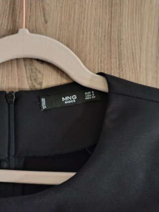 Vestiti Mango neri e rossi taglia S