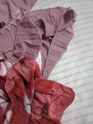 Vestido niña rosa con falda estampada. Sin Uso ✅