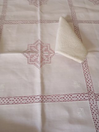Mantelería Lagartera Bordada y Deshilada amano