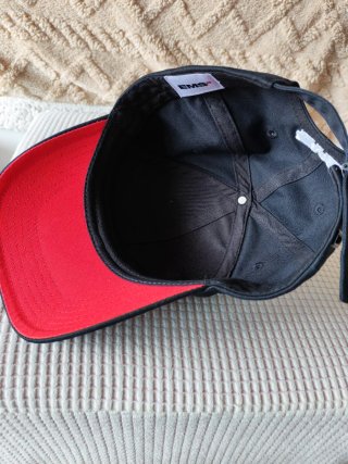 Gorra Negra GBT