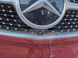 Mercedes V300d.