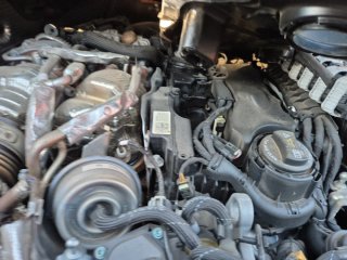 Mercedes V300d.