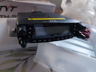 Emisora TYT TH-9800 Quad Band