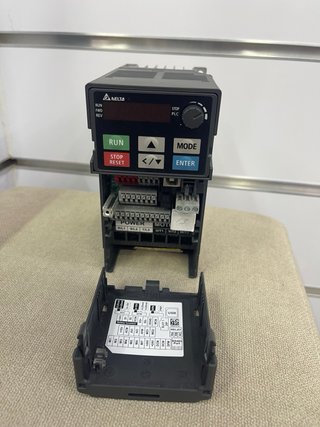 Delta MS300 Variador Frecuencia 1HP 220V VFD4A8MS2
