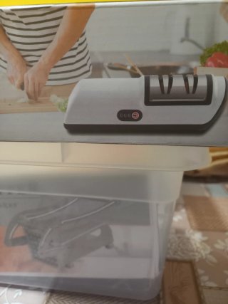 Affilatore per coltelli elettrico grigio