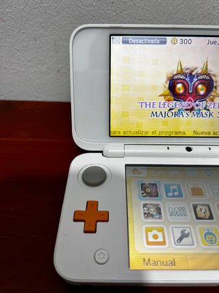 Nintendo 2DS XL Naranja y Blanco