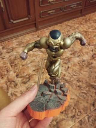 Figuras Goku y Freezer