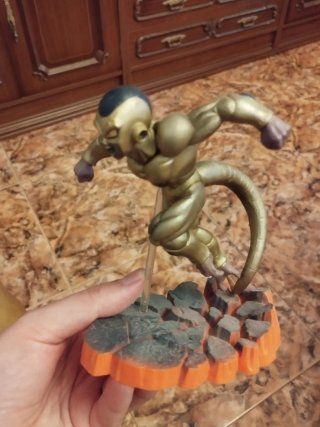 Figuras Goku y Freezer