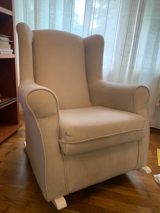 Sillón Mecedora Orejero + forro