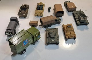 Set 12 Modellini militari BDGM austria