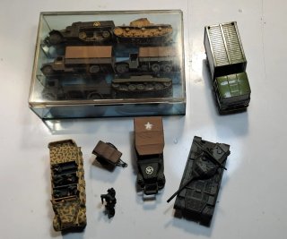 Set 12 Modellini militari BDGM austria