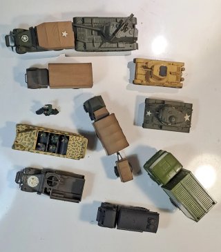 Set 12 Modellini militari BDGM austria