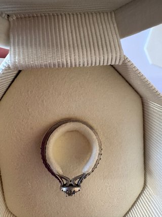 Anillo Swarovski con halo Eternity