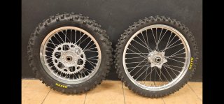 Llantas Enduro 21" 18"