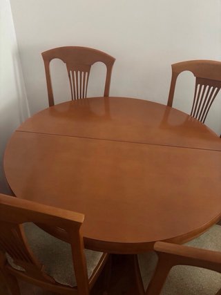 Mesa redonda cerezo extensible y 4 sillas