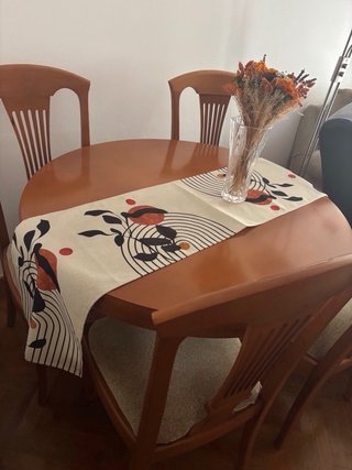 Mesa redonda cerezo extensible y 4 sillas