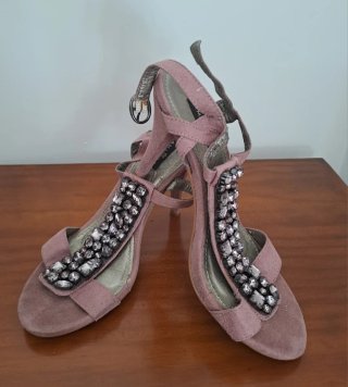 Sandalias LAMA vintage rosas con pedrería