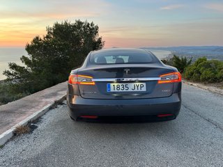 Tesla Model S P100D con Supercharger Gratis SC01