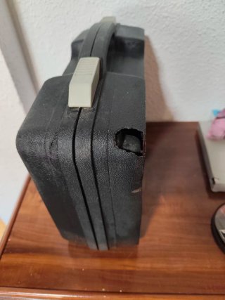 Amoladora Black+Decker con maletín